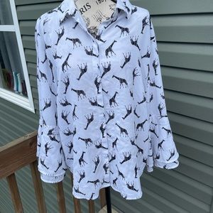 Chicos Giraffe print Blouse Size 3 (16)